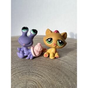 Littlest Pet Shop Valentine Kitten Cat #552 Hermit Crab  #554 Pet Heart Accents
